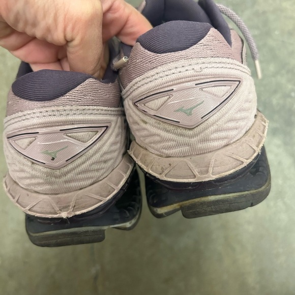 Mizuno wave creation 20 Women's Running Shoes - Purple - Picture 3 of 8